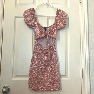 This summer dress only been worn once.